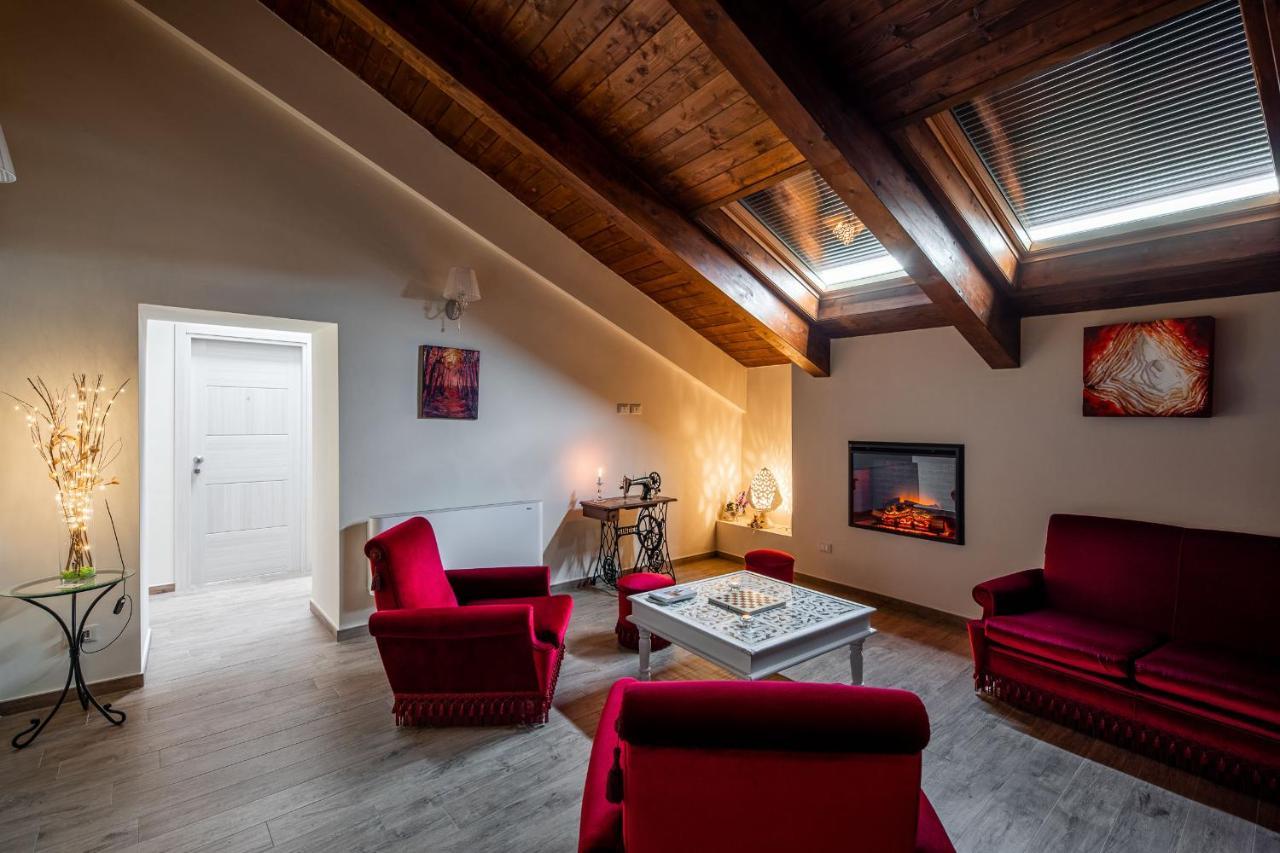 Agora' Castelnuovo Della Daunia Bed & Breakfast Exterior photo